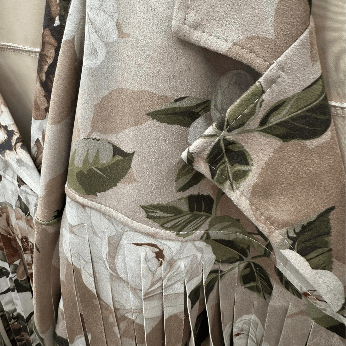RIVER VISCOSE POLY FLORAL PRINT TASSLE JACKET