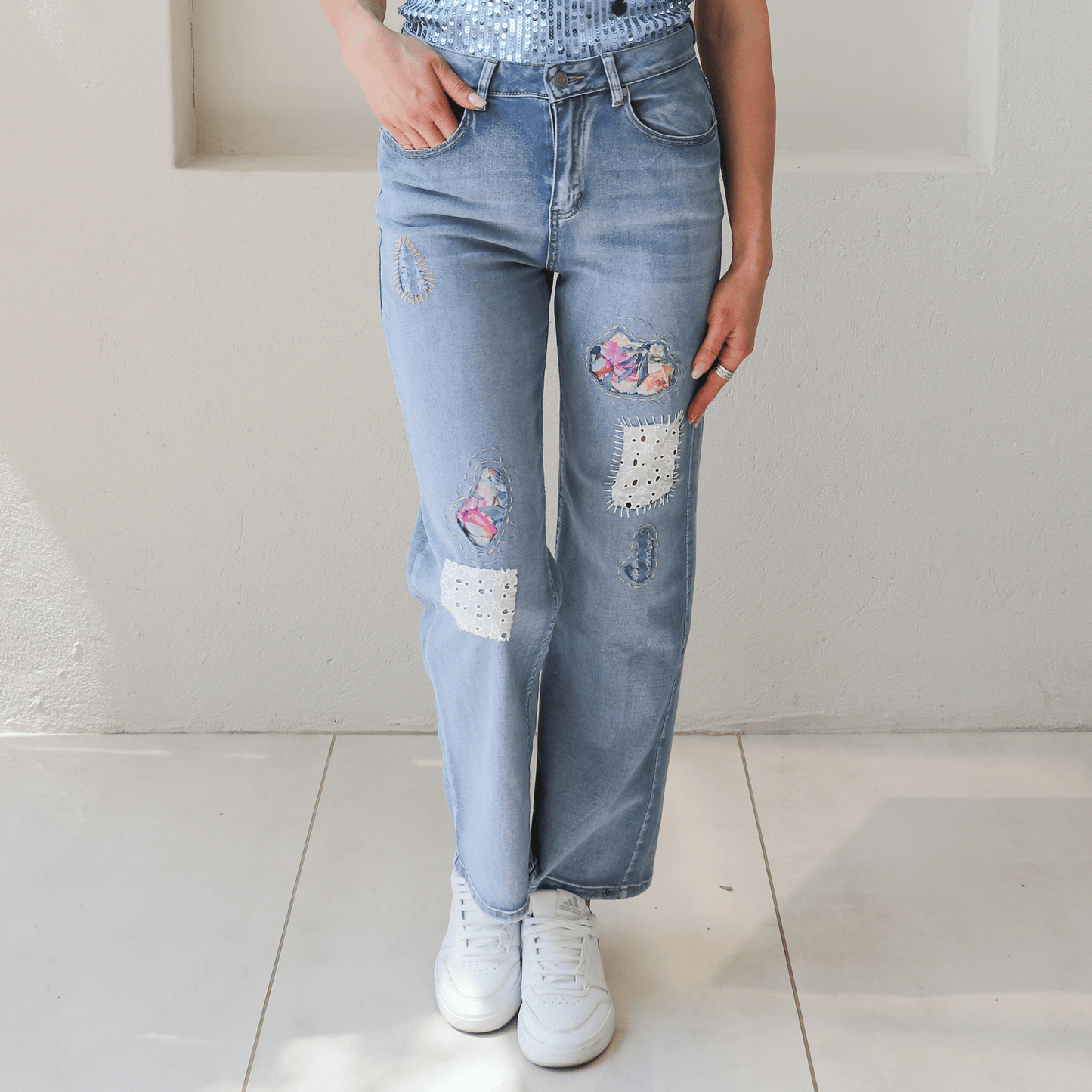 DANNI PATCH EMB JEANS