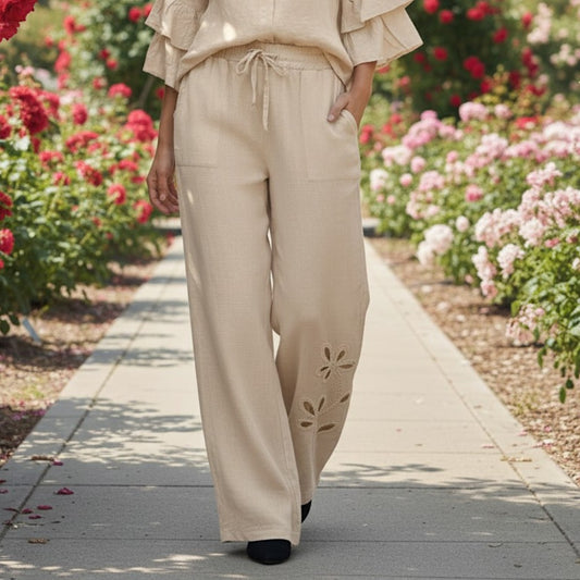 HESTER LINEN FLOWER APPLIQUE PANTS