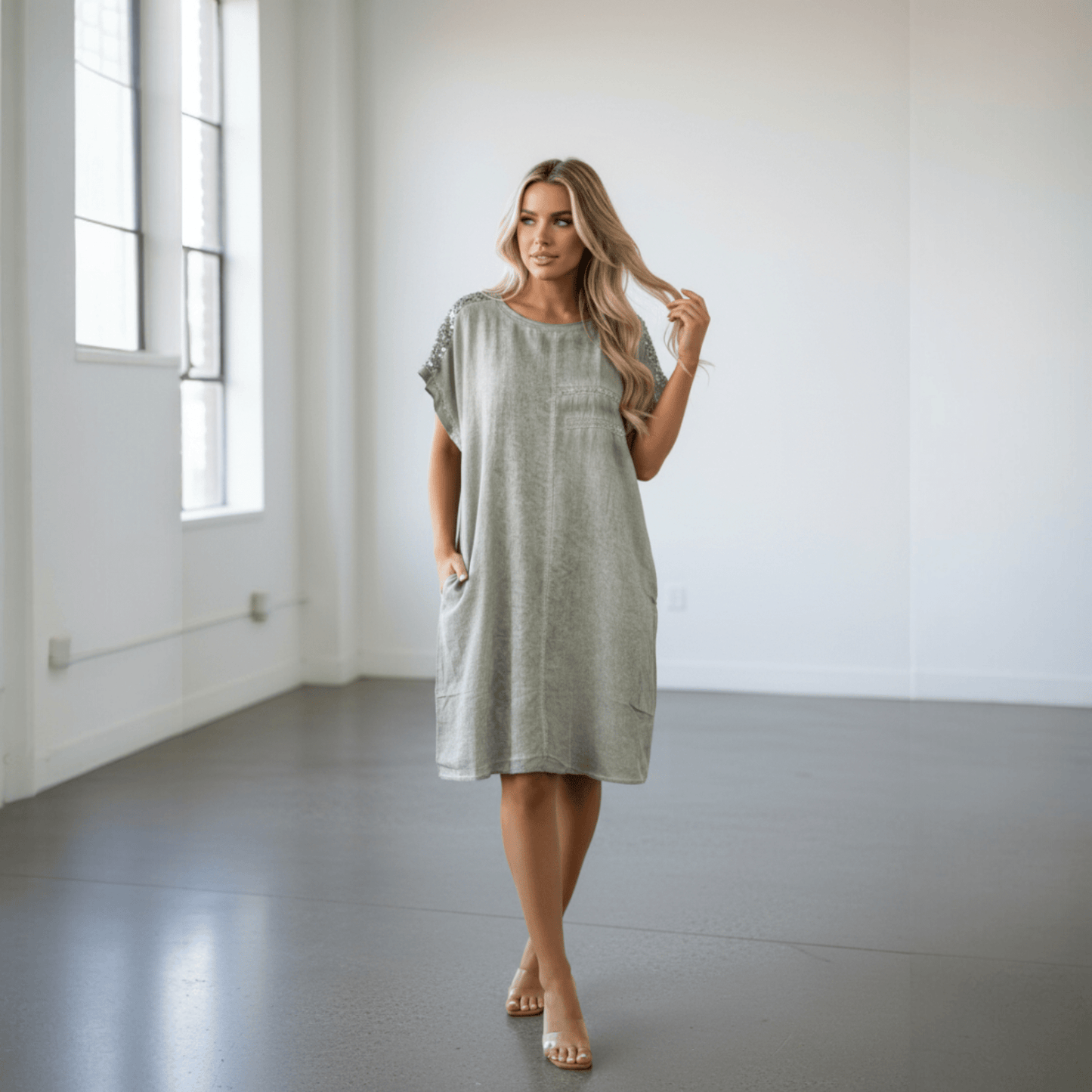 LINEN DRESS SEQUIN DETAIL